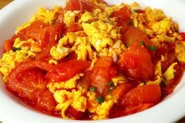 昆明星菜園:西紅柿炒蛋家常菜你會忽視的小技巧 昆明星菜園:西紅柿炒蛋家常菜你會忽視的小技巧